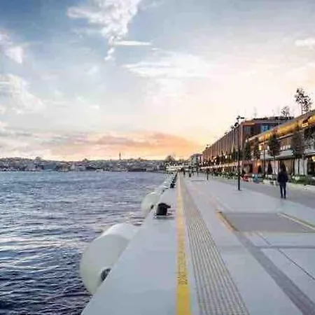 Apartamento Luxury One Bedroom Galataport&tram No: 8